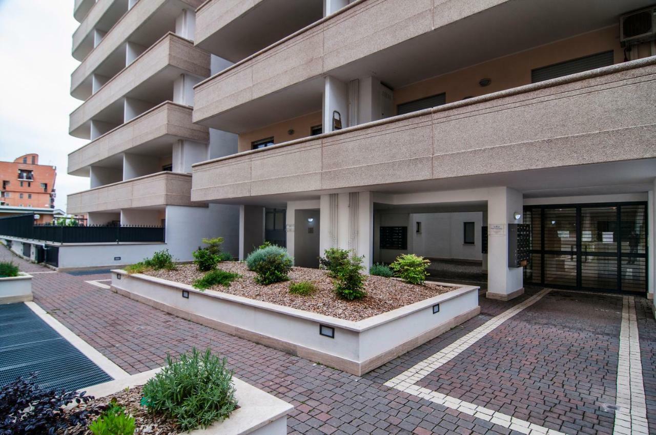 Fonte Laurentina Apartment Rom
