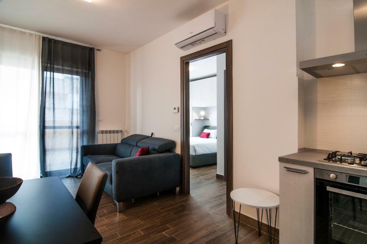 Fonte Laurentina Apartment Rom